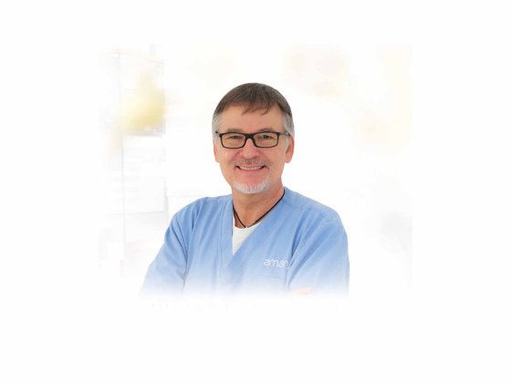 dr.andreas stanke dental clinic in abu dhabi 2